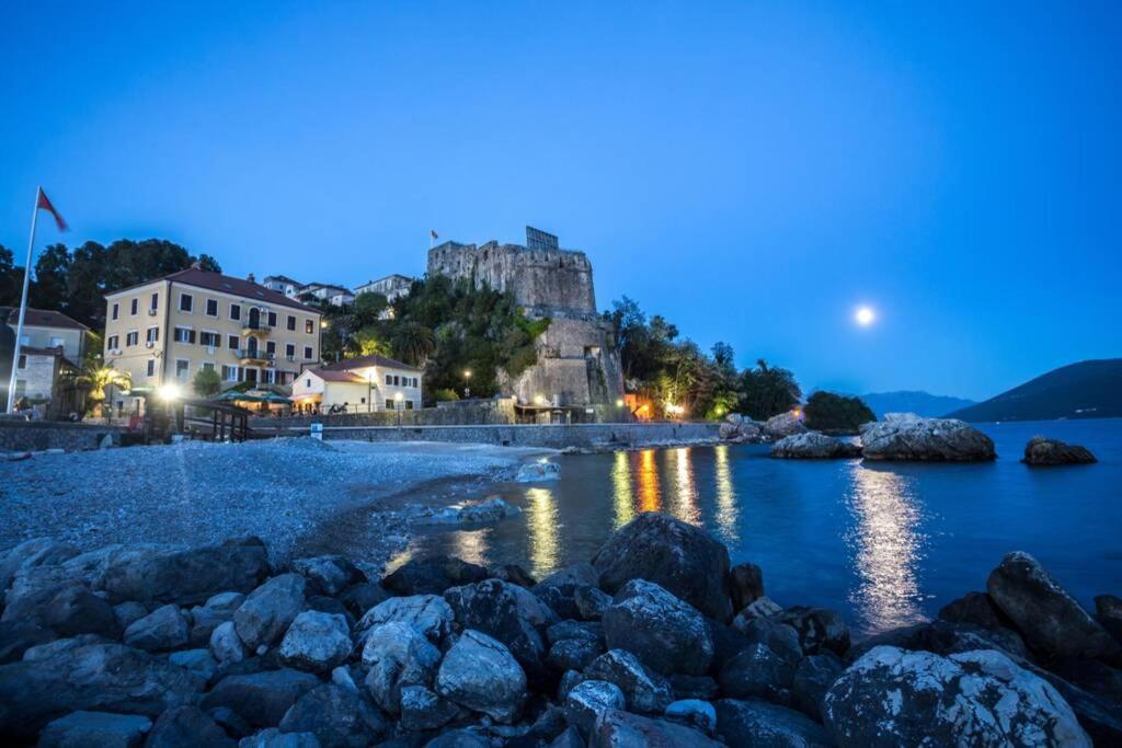 Pearl In The Heart Of Old Town On Belavista In Herceg Novi Apartment Exterior photo