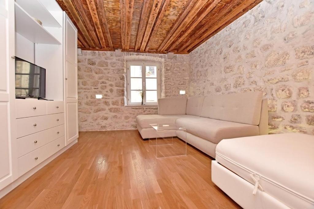 Pearl In The Heart Of Old Town On Belavista In Herceg Novi Apartment Exterior photo